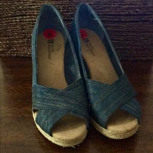 White Mountain Blue Wedge Espadrilles Shoes